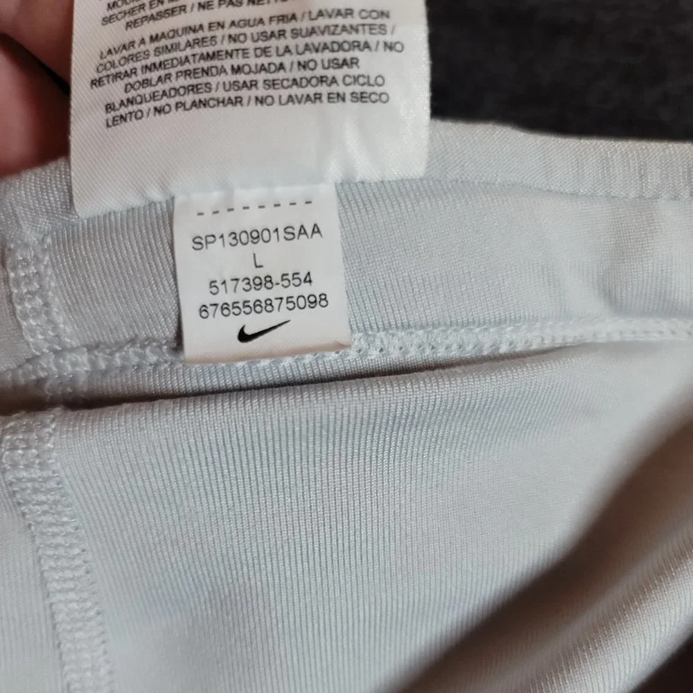 Nike Dry Fit Purple & Grey Running Skort in Size Large - Picture 7 of 8